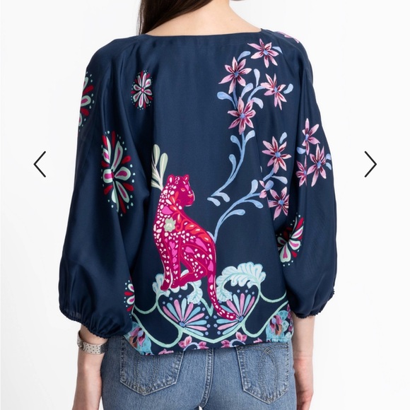 Johnny Was Harlyn Blouse V-Neck Dark Navy Blue Floral Jaguar Silk NWT XL - Picture 3 of 7